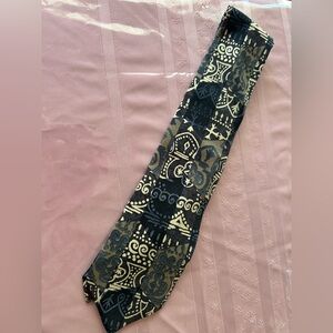 Bass Men’s necktie 100 % silk new with tags